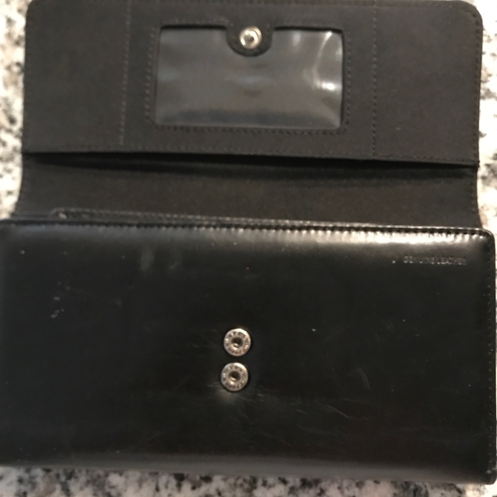 🔥 Kenneth Cole black leather tri fold wallet!  Coin, CC license, & cash!